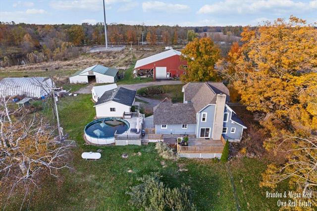 Builiding view fifteen for 7658 Jackson, Saranac, MI. 48881