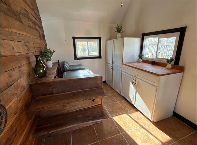 Builiding view fifty three for 7658 Jackson, Saranac, MI. 48881