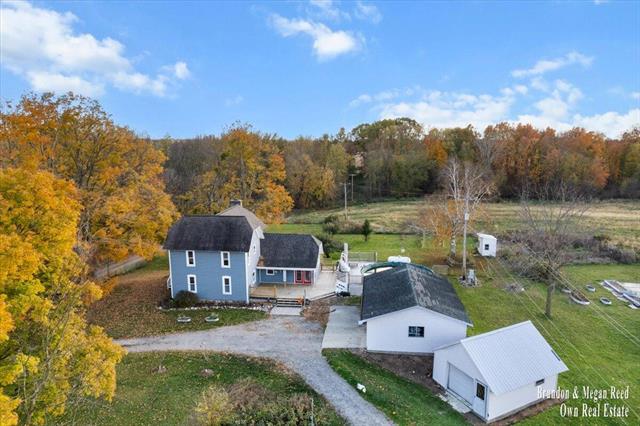 Builiding view seventeen for 7658 Jackson, Saranac, MI. 48881