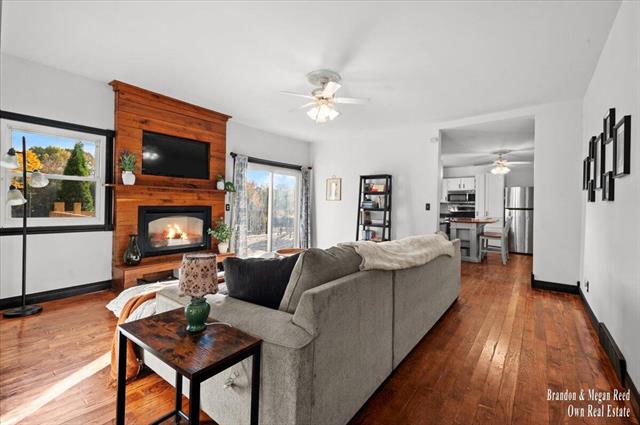 Builiding view thirty seven for 7658 Jackson, Saranac, MI. 48881