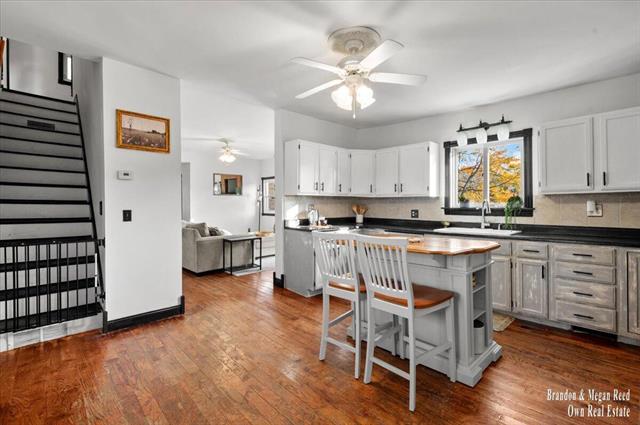 Builiding view twenty nine for 7658 Jackson, Saranac, MI. 48881