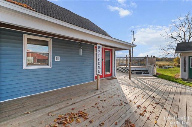 Builiding view twenty for 7658 Jackson, Saranac, MI. 48881