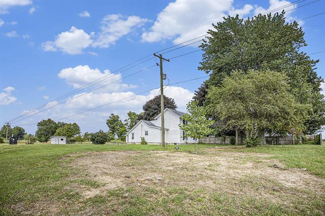 Builiding view eighteen for 238 Maple Rd, Quincy, MI. 49082