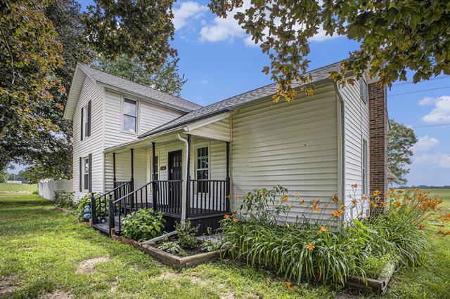 Builiding view nineteen for 238 Maple Rd, Quincy, MI. 49082