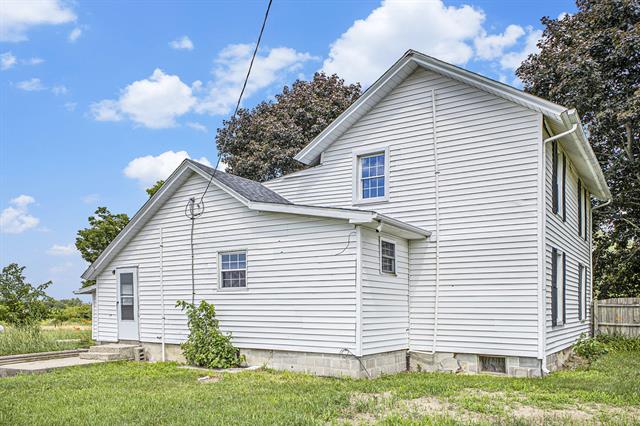 Builiding view twenty one for 238 Maple Rd, Quincy, MI. 49082