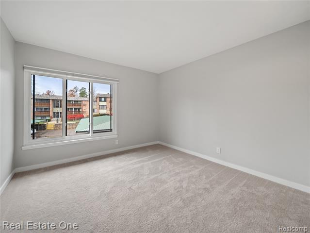 Builiding view eleven for 2124 Pauline, Ann Arbor, MI. 48103