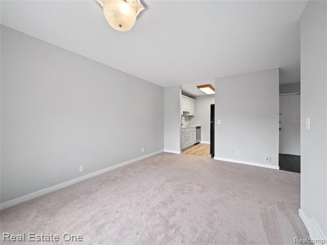 Builiding view seven for 2124 Pauline, Ann Arbor, MI. 48103