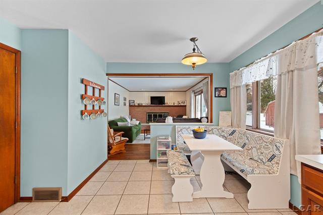 Builiding view fifteen for 108 River Drive, Blissfield, MI. 49228