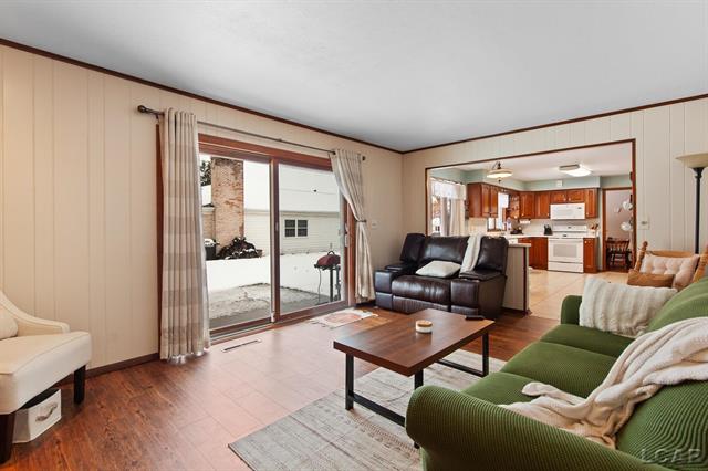 Builiding view seventeen for 108 River Drive, Blissfield, MI. 49228