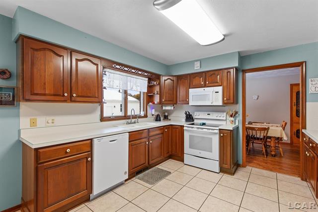 Builiding view ten for 108 River Drive, Blissfield, MI. 49228