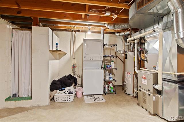 Builiding view thirty one for 108 River Drive, Blissfield, MI. 49228