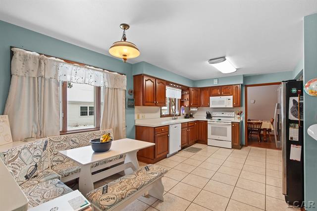 Builiding view twelve for 108 River Drive, Blissfield, MI. 49228