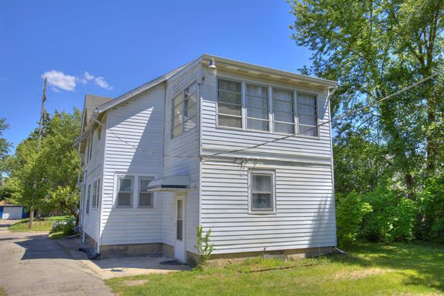 Builiding view eighty for 307 Douglas St, Jackson, MI. 49203