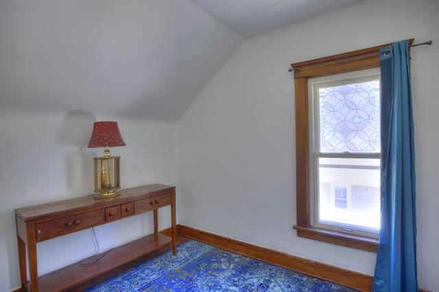 Builiding view fifty for 307 Douglas St, Jackson, MI. 49203