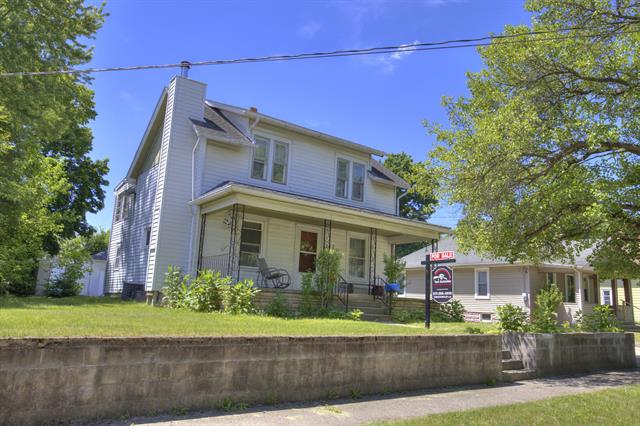 front view for 307 Douglas St, Jackson, Mi. 49203