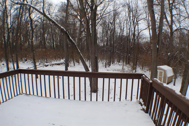 Builiding view eight for 2212 Aurora, Jackson, MI. 49203