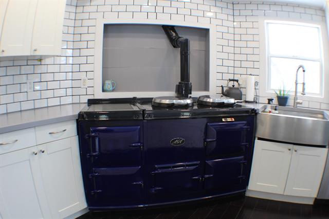 Builiding view five for 2212 Aurora, Jackson, MI. 49203