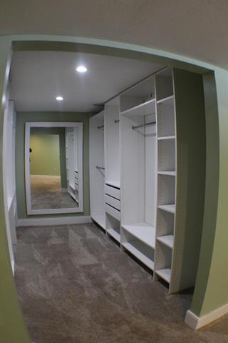 Builiding view nineteen for 2212 Aurora, Jackson, MI. 49203