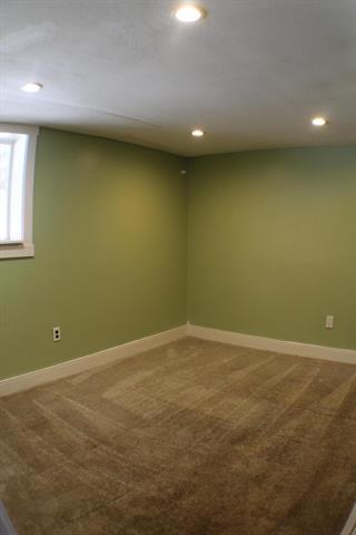 Builiding view seventeen for 2212 Aurora, Jackson, MI. 49203