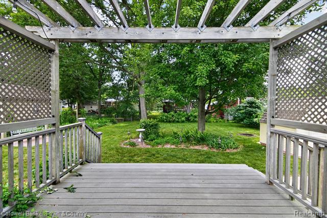 Builiding view forty one for 5619 Dogwood, Jackson, MI. 49201