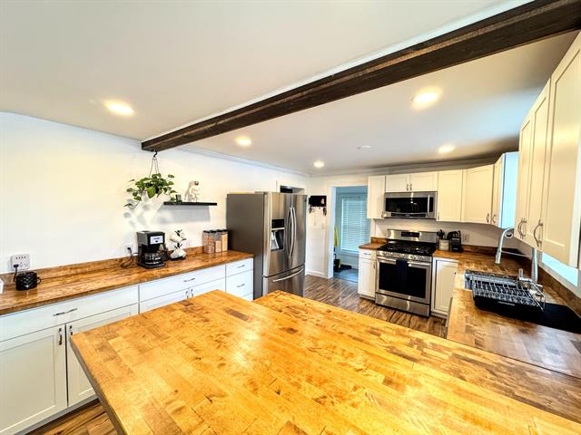 Builiding view six for 230 Hutchinson, Big Rapids, MI. 49307