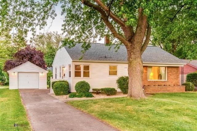 front view for 215 Calvin Avenue, Holland, Mi. 49423