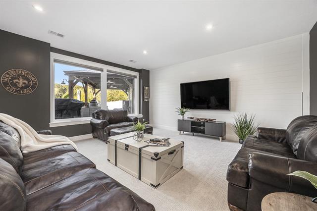 Builiding view twenty five for 1835 Red Barn, Hudsonville, MI. 49426