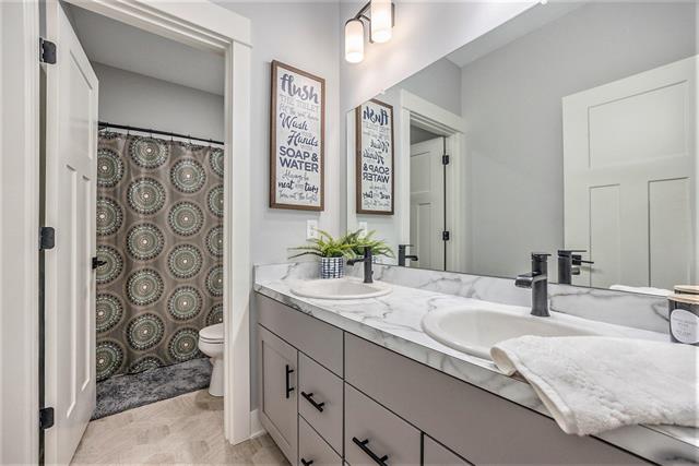 Builiding view twenty nine for 1835 Red Barn, Hudsonville, MI. 49426