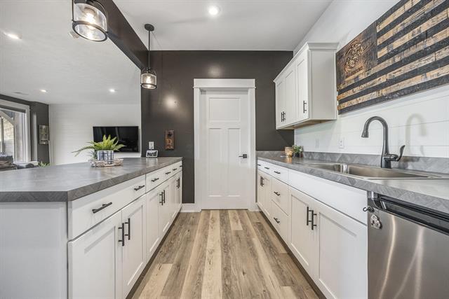 Builiding view twenty three for 1835 Red Barn, Hudsonville, MI. 49426