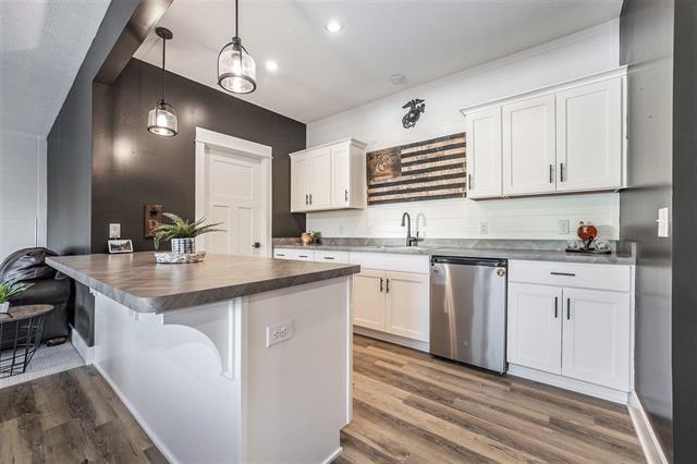 Builiding view twenty two for 1835 Red Barn, Hudsonville, MI. 49426