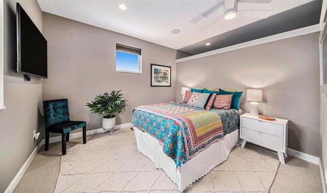 Builiding view eighteen for 121 Kingsley, Ann Arbor, MI. 48103