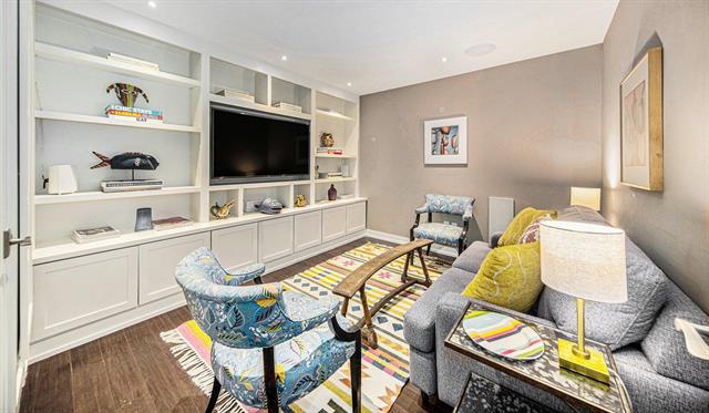 Builiding view fifteen for 121 Kingsley, Ann Arbor, MI. 48103