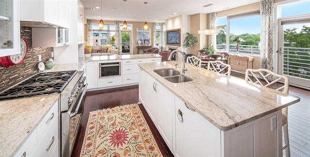 Builiding view six for 121 Kingsley, Ann Arbor, MI. 48103