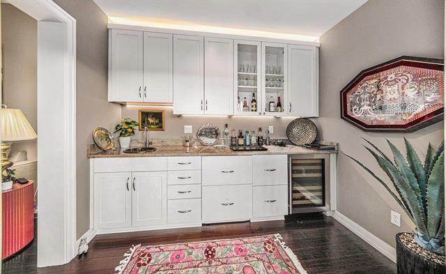 Builiding view ten for 121 Kingsley, Ann Arbor, MI. 48103