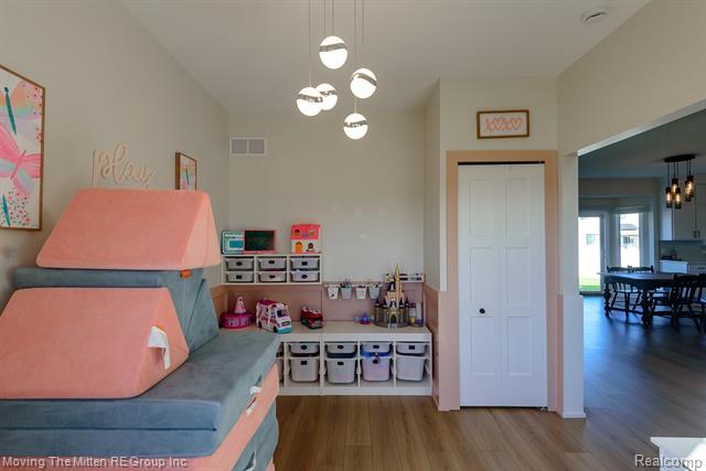 Builiding view twenty three for 5065 Wilshire, Dundee, MI. 48131