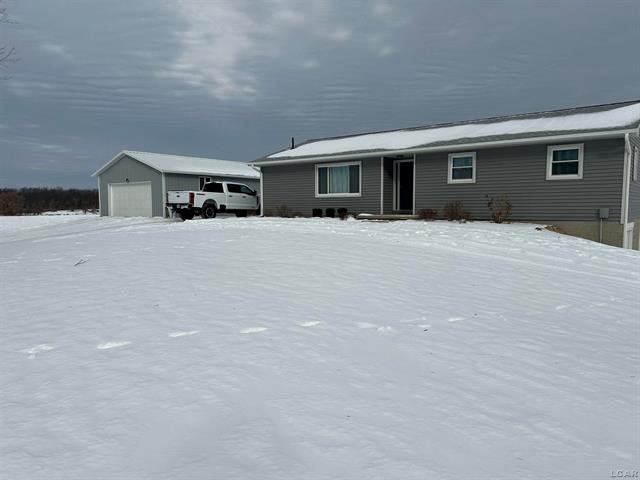 front view for 16520 Grass Lake Road, Grass Lake, Mi. 49240