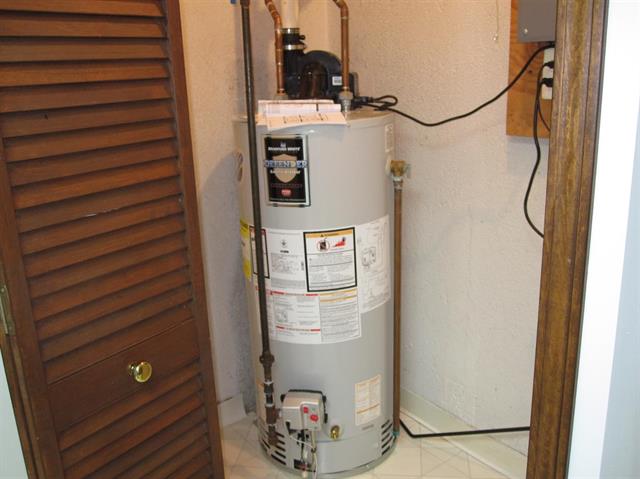 Builiding view forty eight for 4975 Westwind, Dexter, MI. 48130