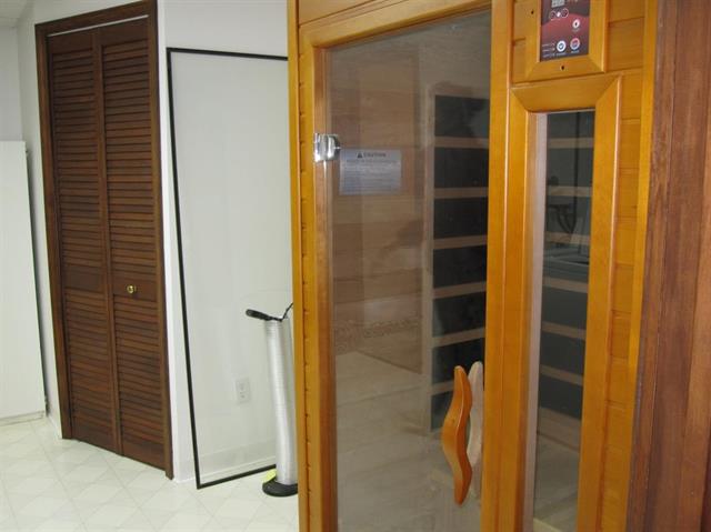 Builiding view forty seven for 4975 Westwind, Dexter, MI. 48130