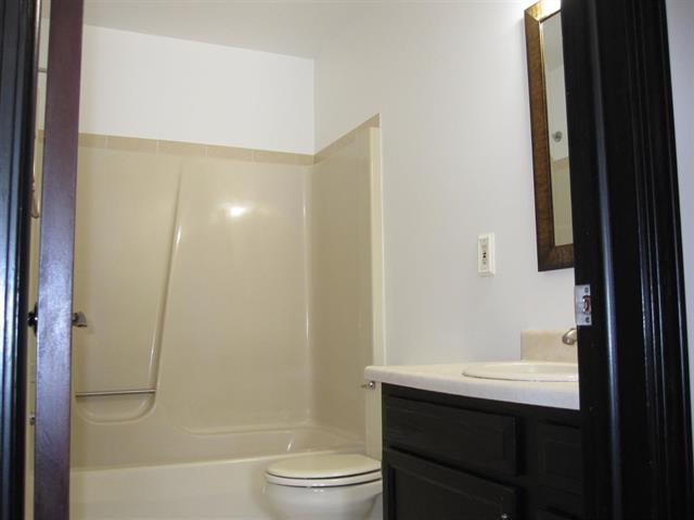 Builiding view twenty one for 4975 Westwind, Dexter, MI. 48130