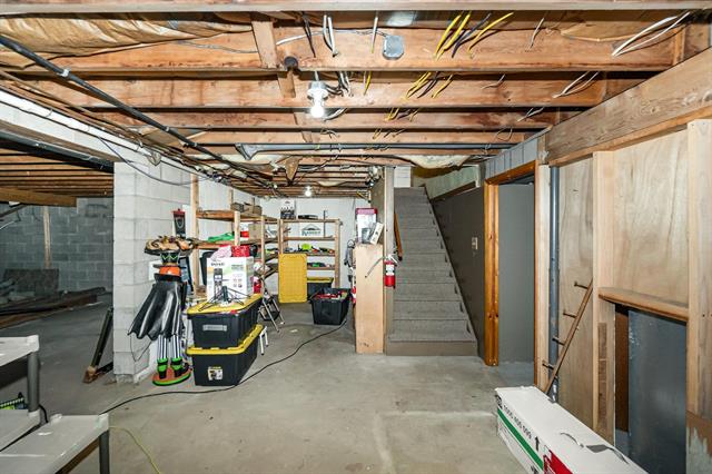 Builiding view twenty one for 288 30Th, Six Lakes, MI. 48886