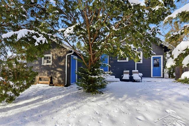 Builiding view twenty three for 1605 Hines St, Midland, MI. 48640