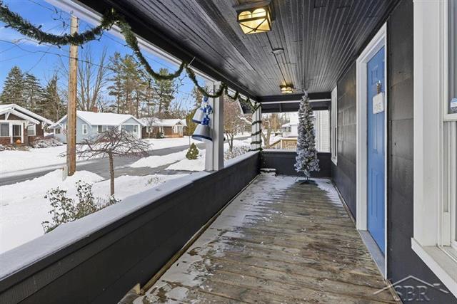 Builiding view two for 1605 Hines St, Midland, MI. 48640