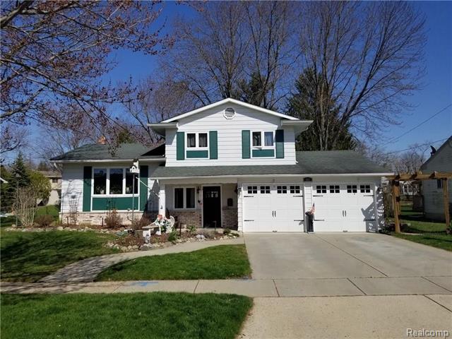 front view for 527 Spring Lane, Flushing, Mi. 48433