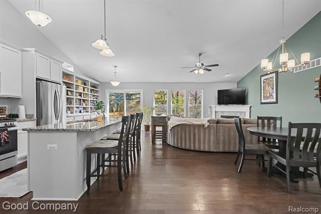 Builiding view eight for 1938 Genoa Circle, Howell, MI. 48843