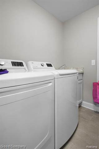 Builiding view eighteen for 1938 Genoa Circle, Howell, MI. 48843