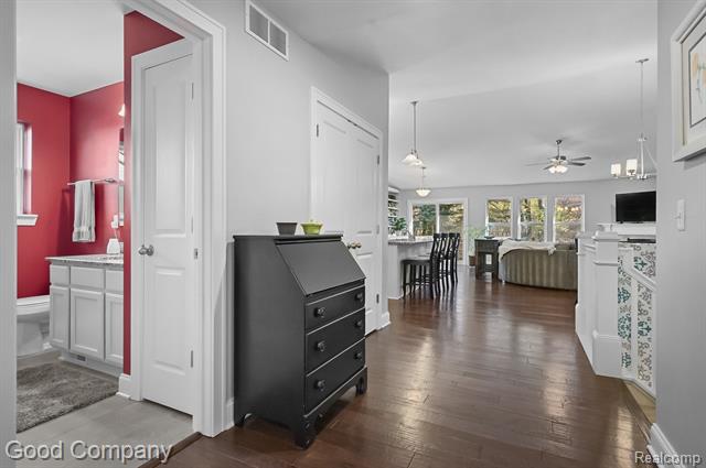 Builiding view five for 1938 Genoa Circle, Howell, MI. 48843