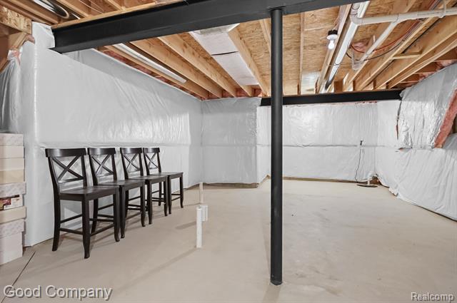 Builiding view nineteen for 1938 Genoa Circle, Howell, MI. 48843