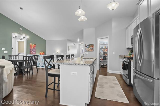 Builiding view thirteen for 1938 Genoa Circle, Howell, MI. 48843