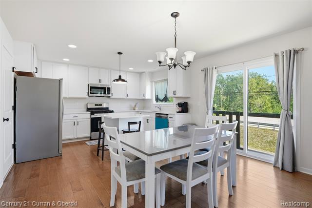 Builiding view nine for 8760 Oak Ridge, Westland, MI. 48185