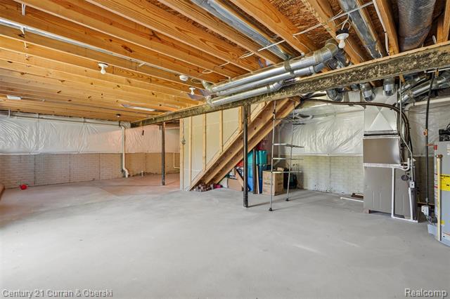 Builiding view twenty three for 8760 Oak Ridge, Westland, MI. 48185